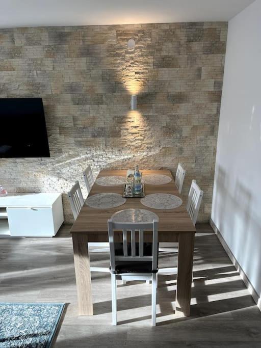 Familienwohnung Naehe Europapark, Messe, Gifiz See 오펜부르크 외부 사진